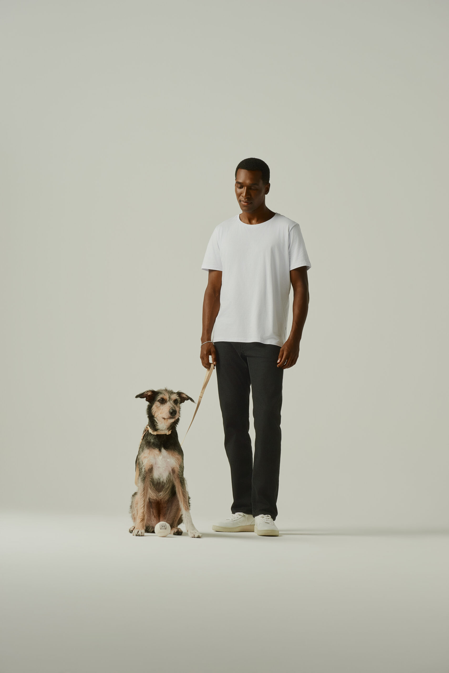 5 ideias de presente para o Dia dos Pais 2 guia essencial camiseta basica oriba scaled | Blog Oriba